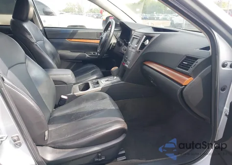 2013 Subaru Outback 3.6R Limited z USA, uszkodzony, nr VIN 4S4BRDJC3D2287192